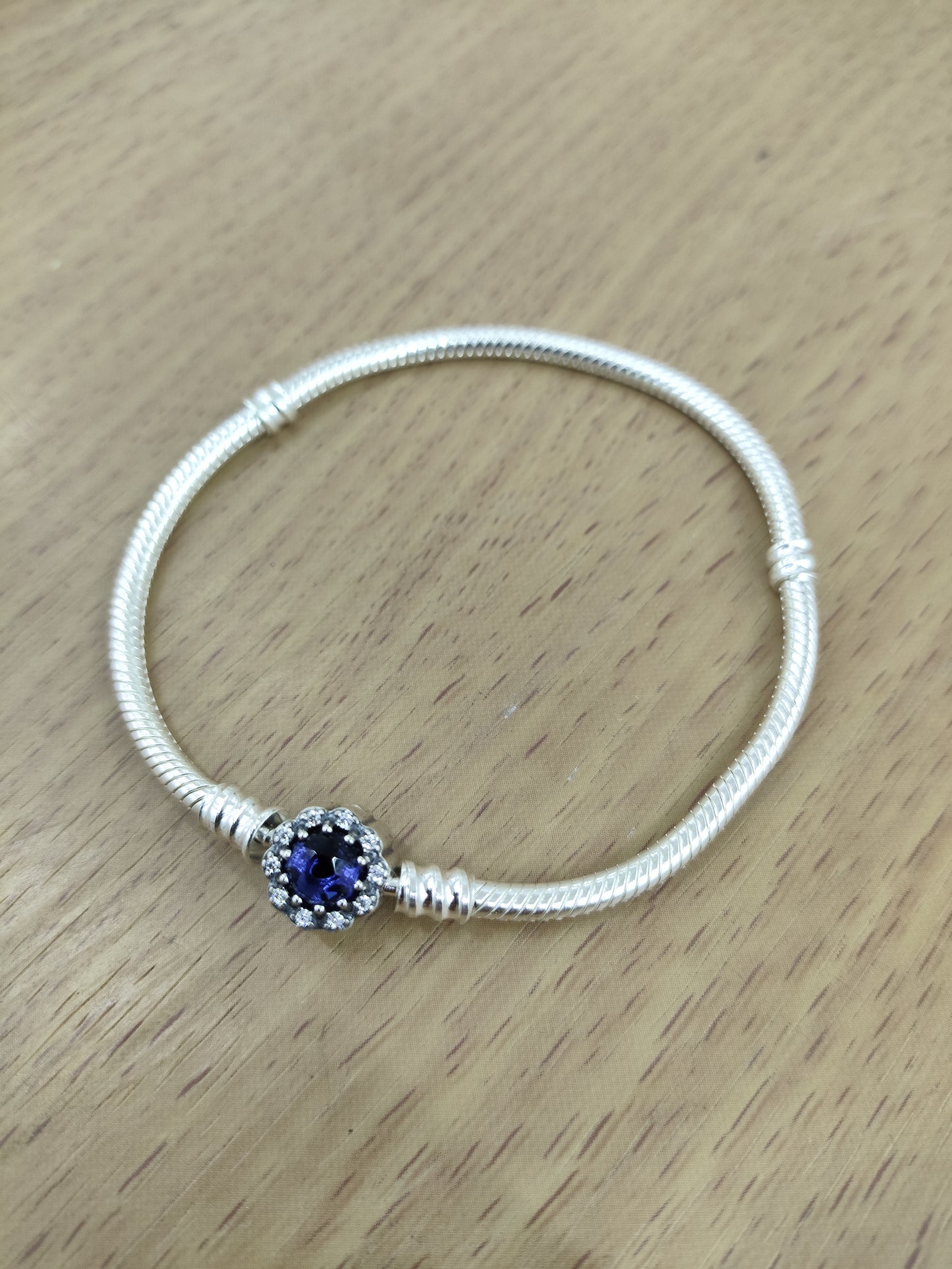 TMPPD004-18 Pulsera Dama Pand Círculo Zirconia Centro Azul 18 cm en Plata Fina .925