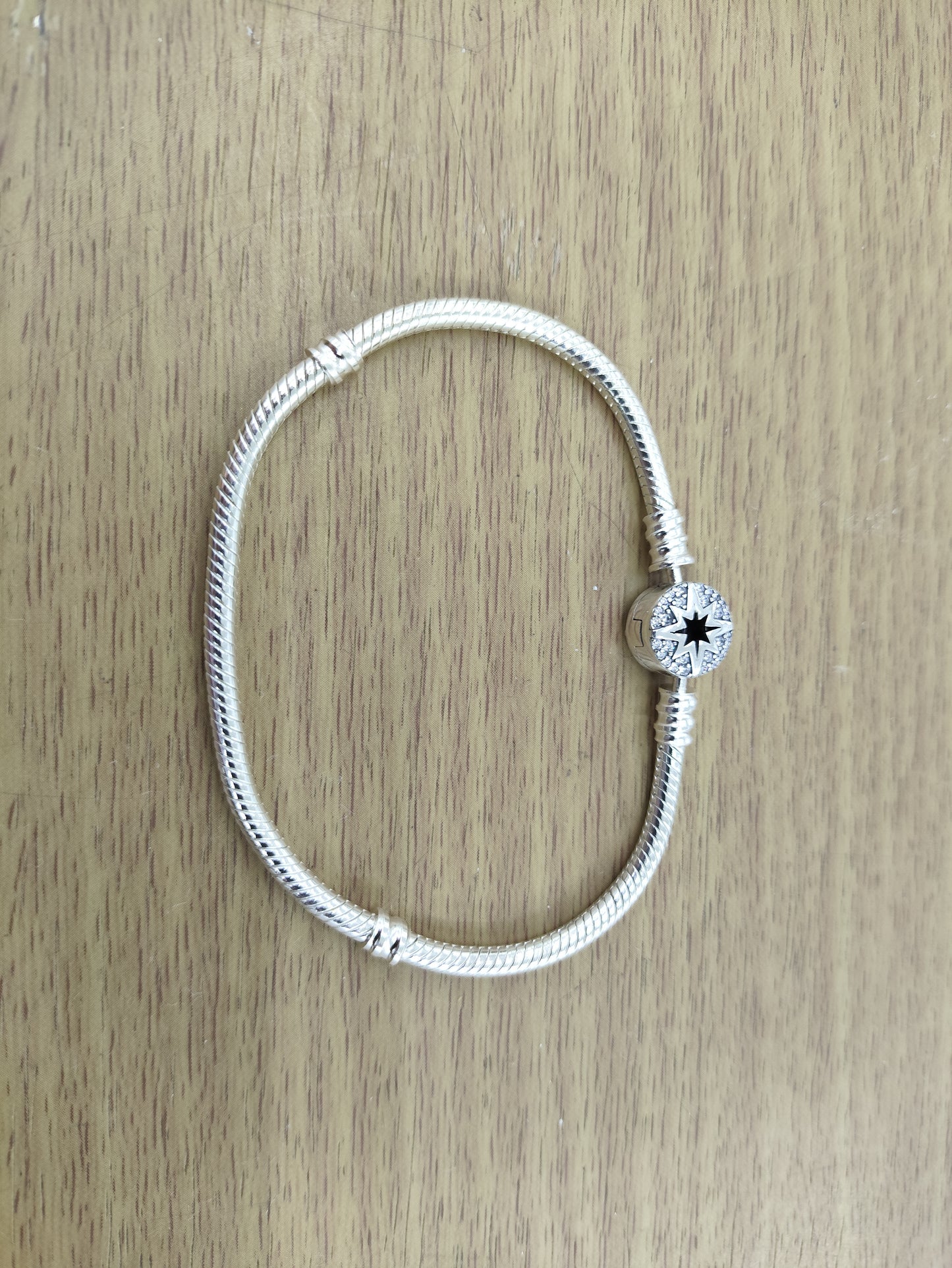 TMPPD018-19 Pulsera Dama Pand Círculo Estrella Centro Negro 19 cm en Plata Fina .925