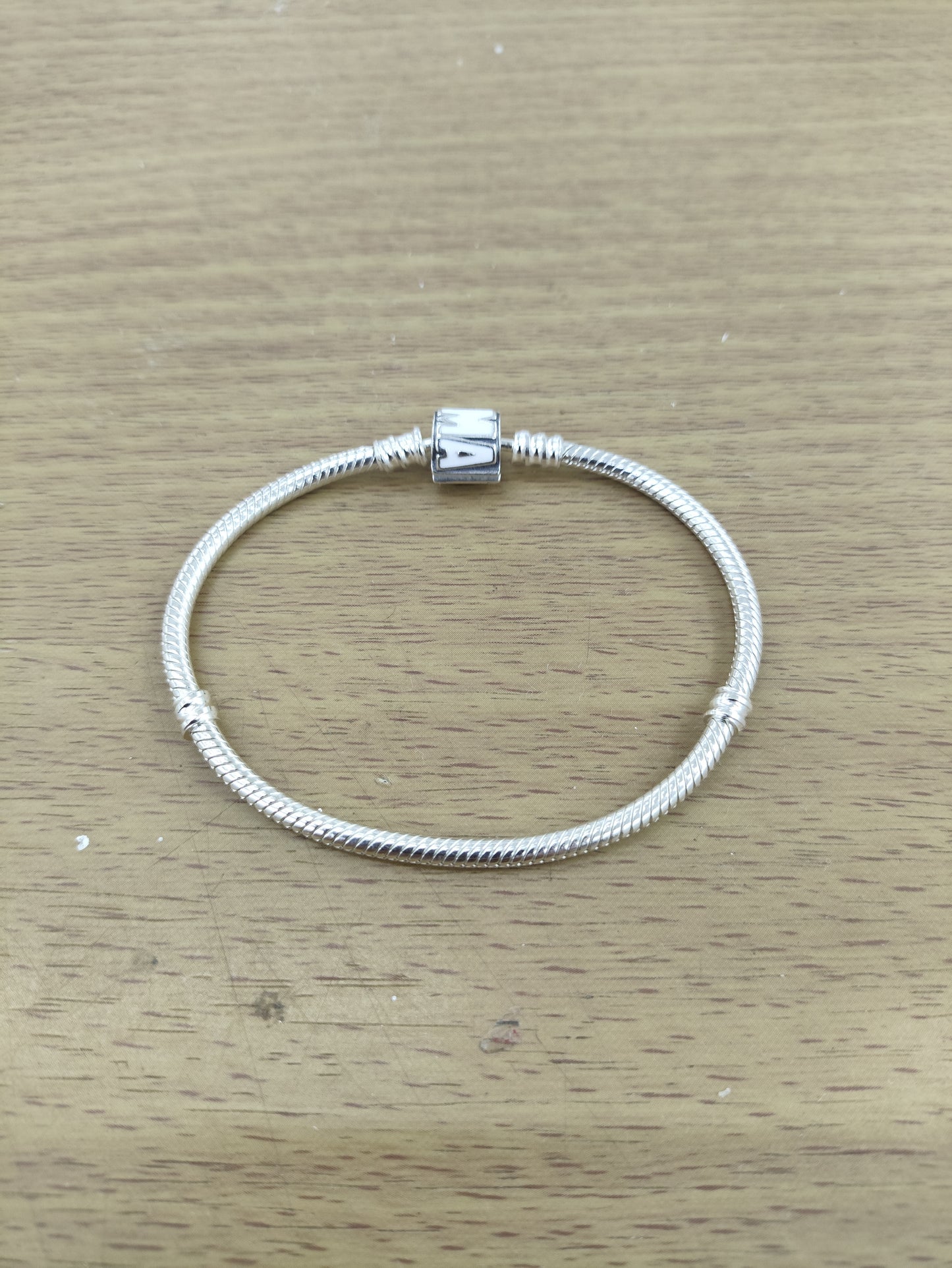 TMPPD025-19 Pulsera Dama Pand Marvel Esmalte Blanco 19 cm en Plata Fina .925