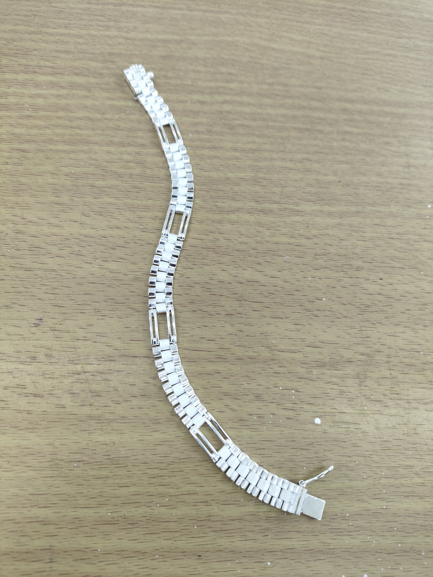 TMPPC003-21 Pulsera Caballero Modelo Rlx 4 Eslabones Largos 8 mm de Ancho x 21 cm de Largo en Plata Fina .925