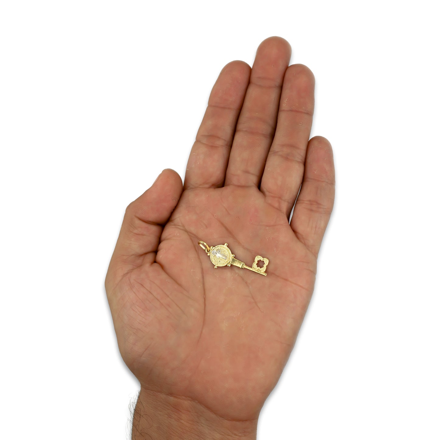 MR14DJ028 Dije Oro Sólido 14K Llave San Benito 1.2 x 3.2 cm