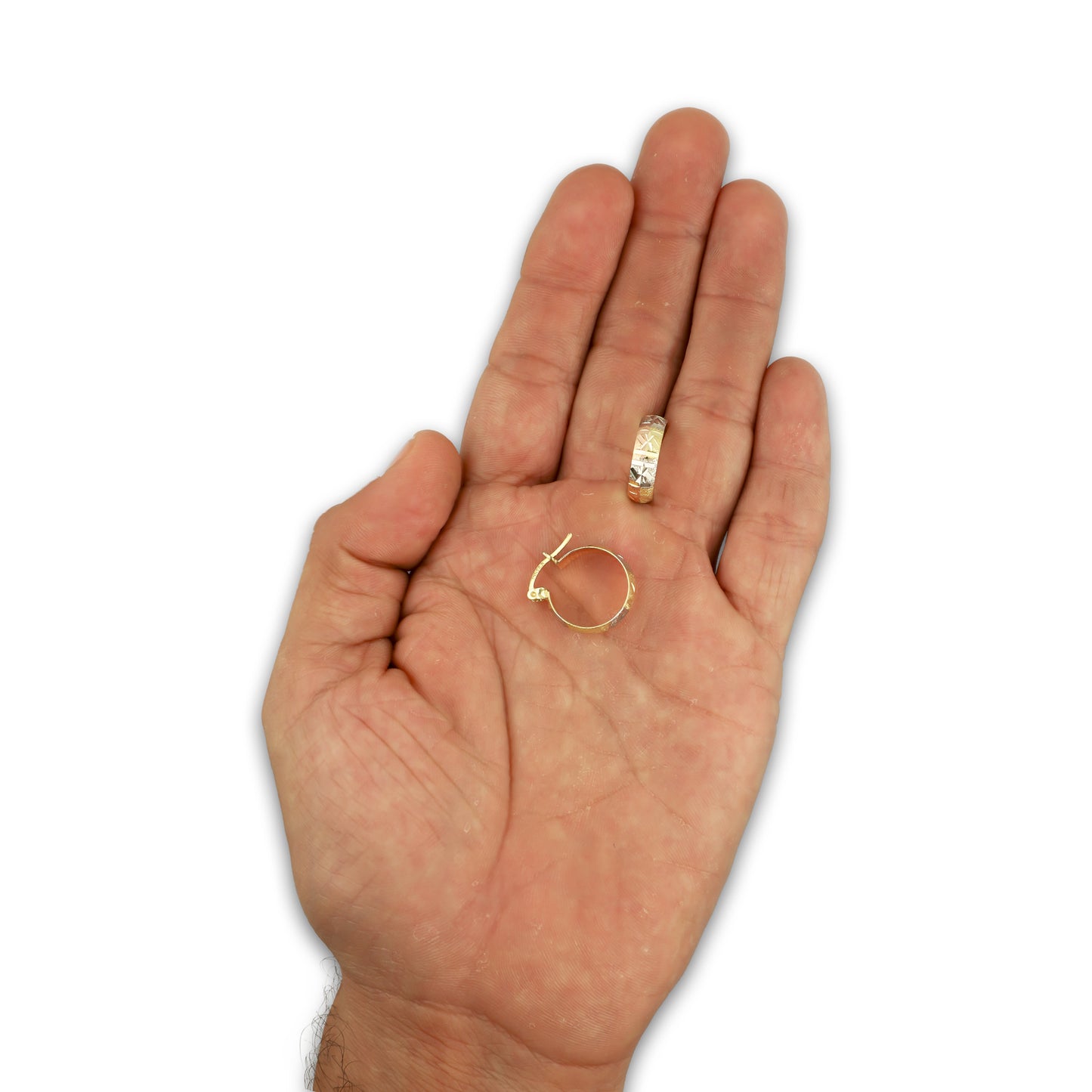 NR14AR010 Arete Arracada Oro Sólido 14K Florentino Diamantado Ancho 4.5 mm DIámetro 1.5 cm