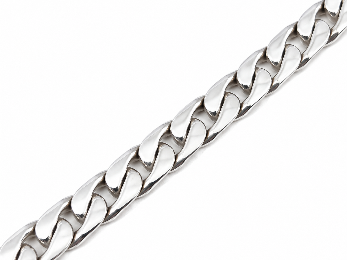 LPPC020-23 Pulsera Mod Cubana 7 mm x 23 cm en Plata Ley .925