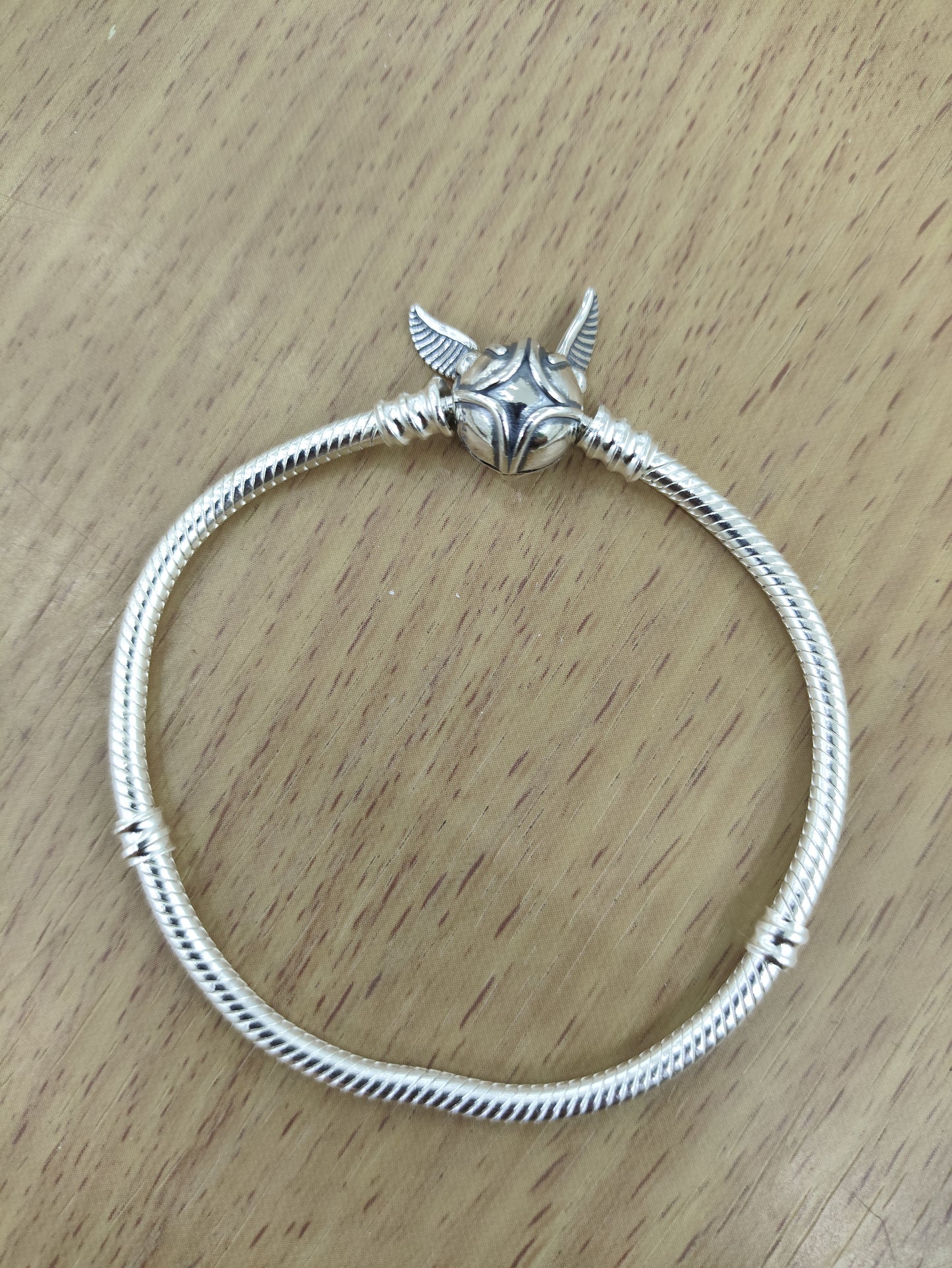 TMPPD014-19 Pulsera Dama Pand Snitch Harry Potter 19 cm en Plata Fina .925