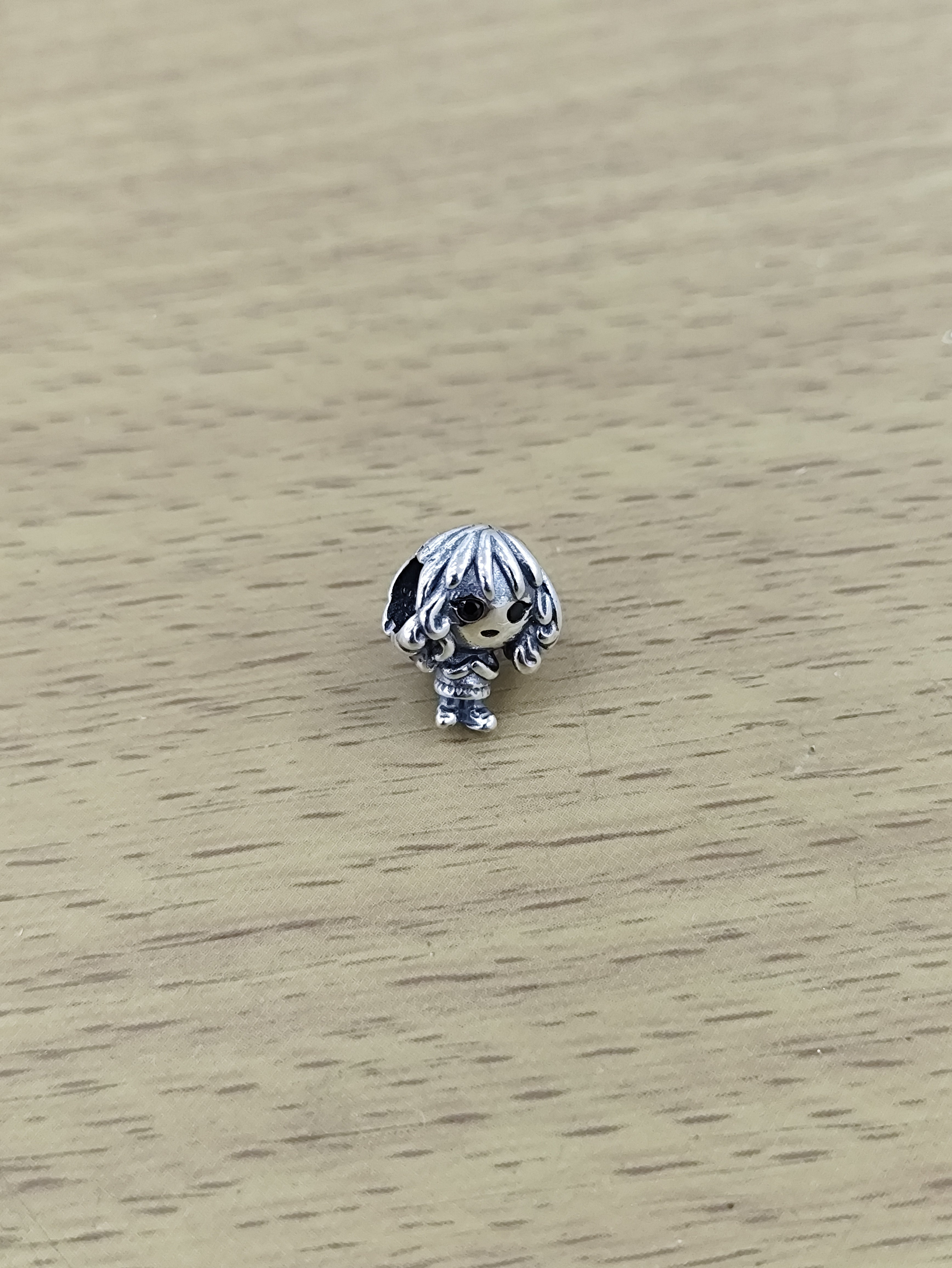 TMPCH048 Dije Charm Pand Harry Potter Hermione en Plata Fina .925