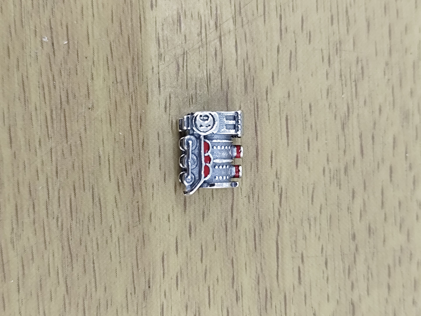 TMPCH051 Dije Charm Pand Harry Potter Expreso de Hogwarts en Plata Fina .925