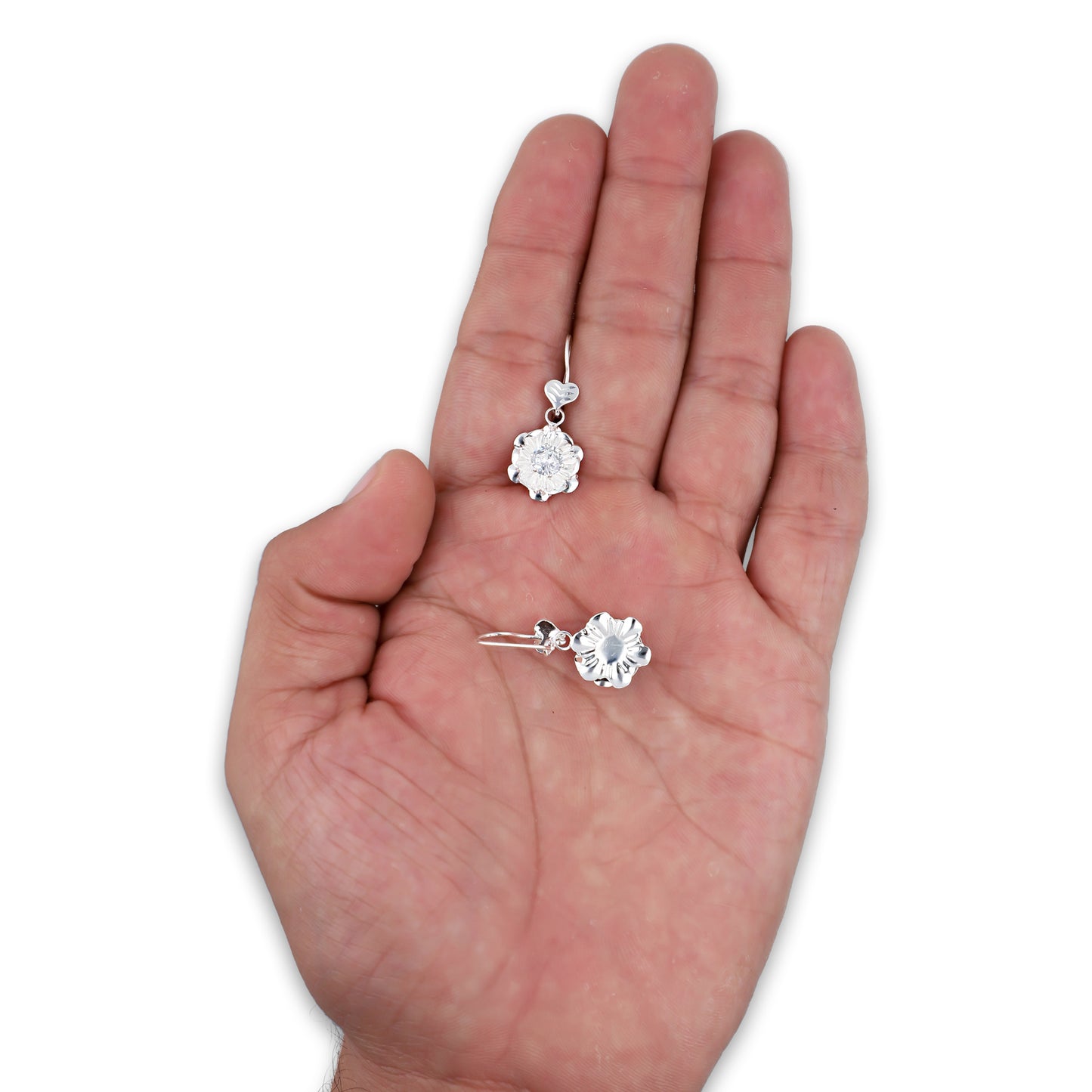 LPAA027 Aretes De Arillo Dama Clavel Colgante con Zirconia Blanca en Plata .925 MLM5165630160